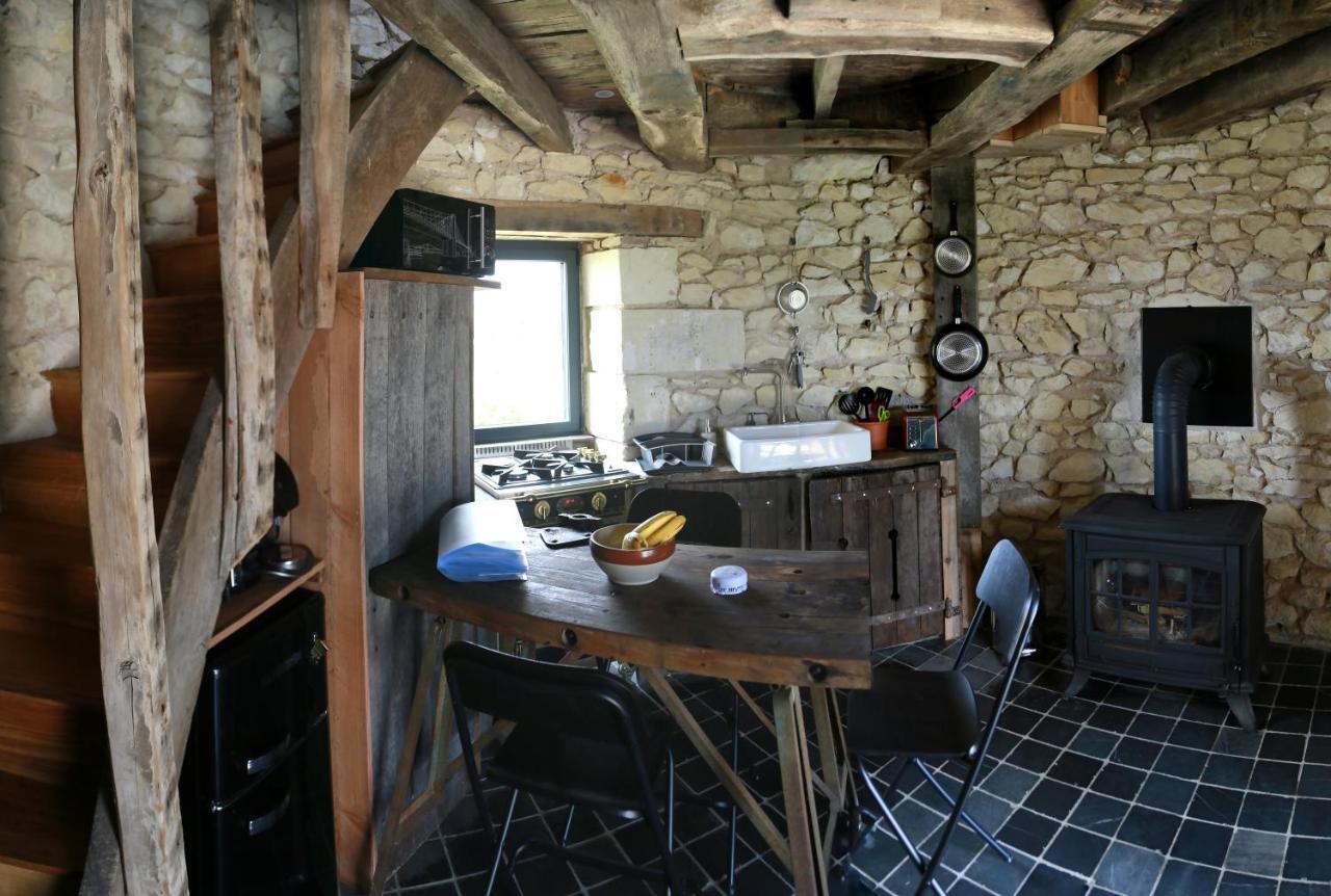 Вилла Le Moulin De La Motte Baudoin Нуае-сюр-Шер Экстерьер фото
