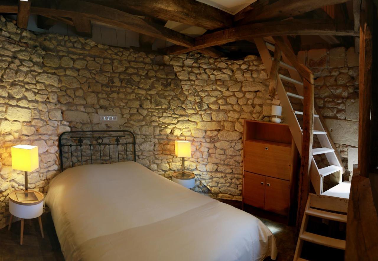 Вилла Le Moulin De La Motte Baudoin Нуае-сюр-Шер Экстерьер фото