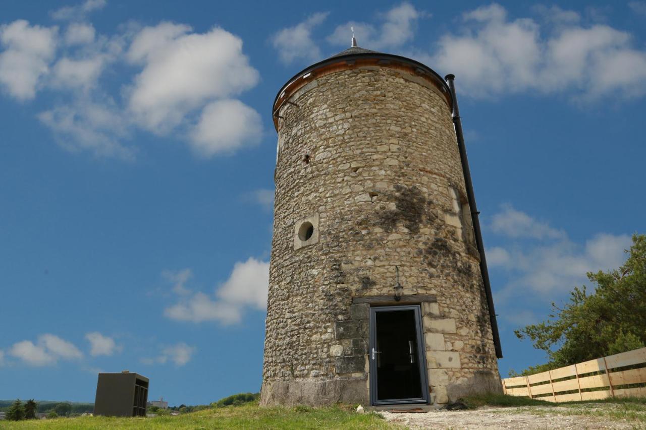 Вилла Le Moulin De La Motte Baudoin Нуае-сюр-Шер Экстерьер фото